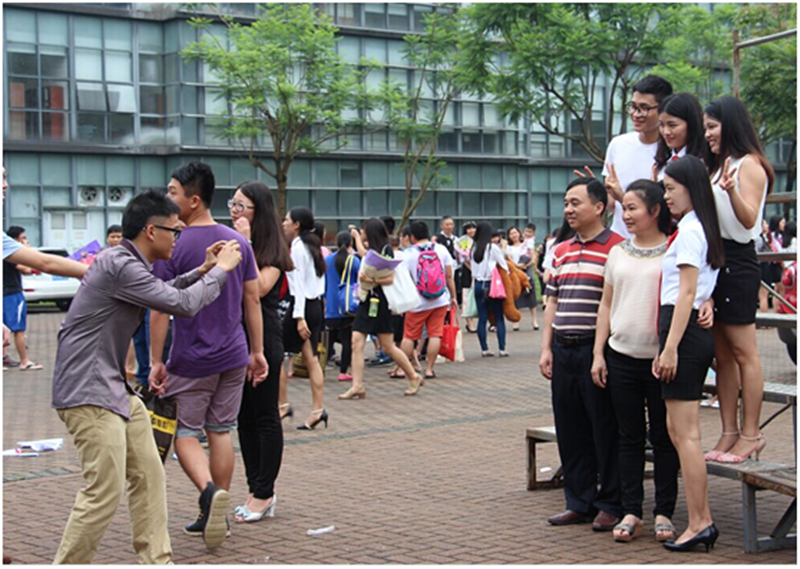 师范学院毕业照2_副本