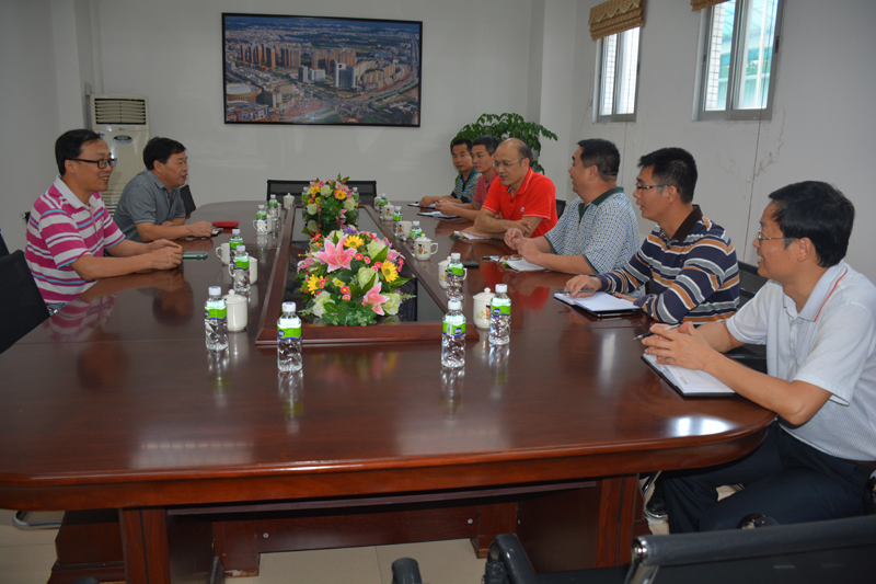 师范学院与大朗镇教育局洽谈深度合作-800