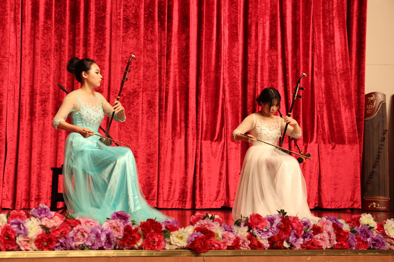 二胡合奏《赛马》-800