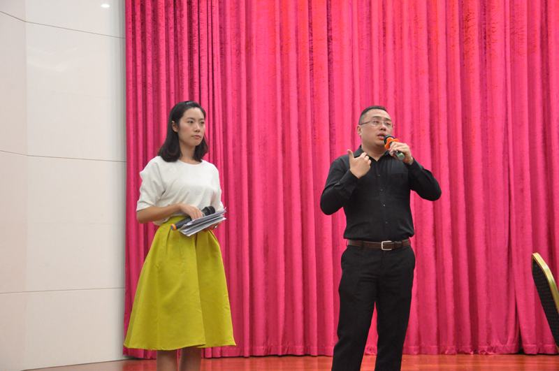 主讲嘉宾颜乐老师介绍如何鉴赏音乐作品-800